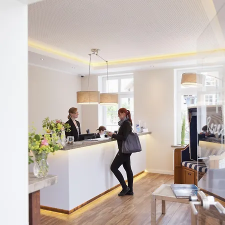 Отель Kuestenklang - Free Parking 3*