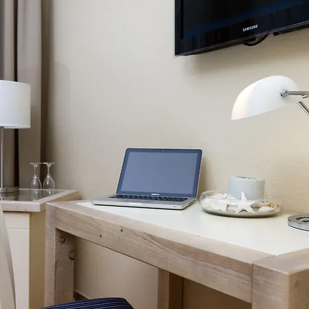 Hotel Kuestenklang - Free Parking By Ans Carolinensiel